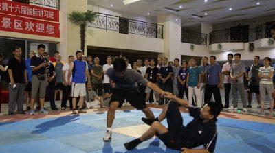 实用拳法北京教练凌子明在2016年八月在大青山第16届讲座上推手