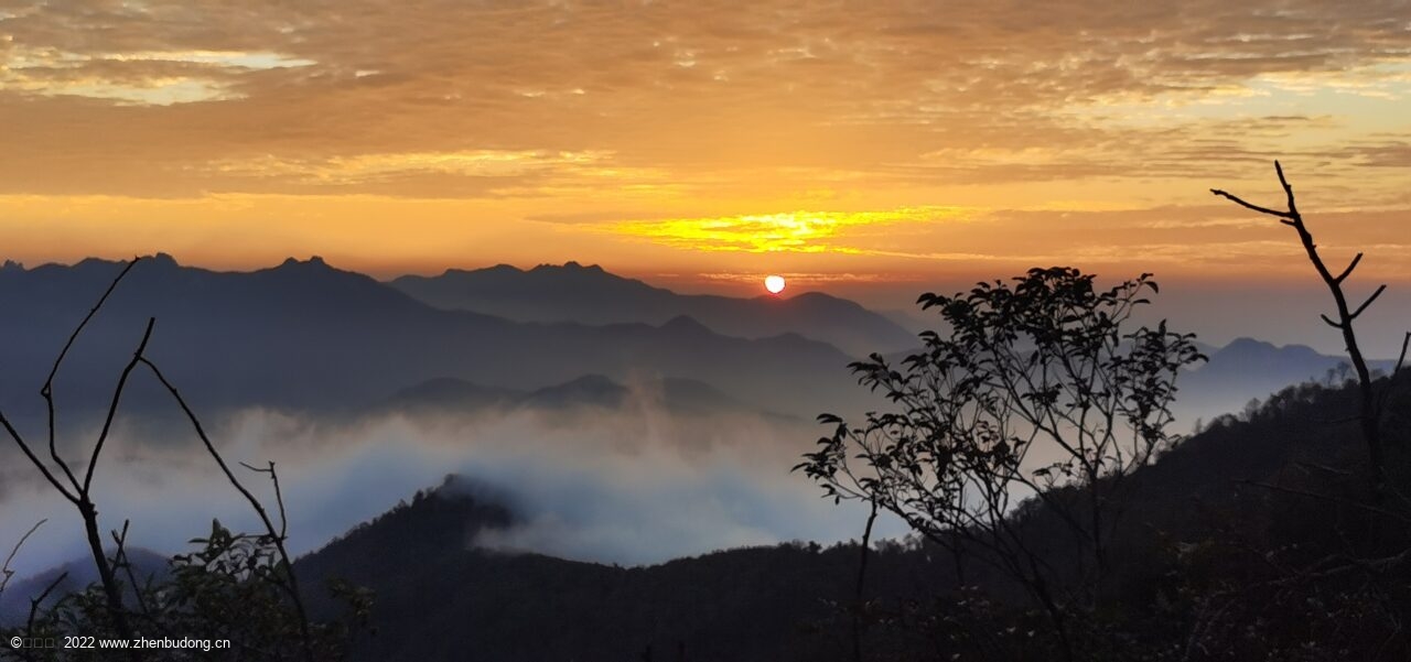 大青山风光之日出